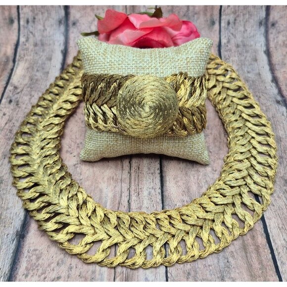 Vintage Rare Gold Tone Woven Wrap Jewelry Set Lay Flat Collar Necklace Bracelet - Picture 1 of 11
